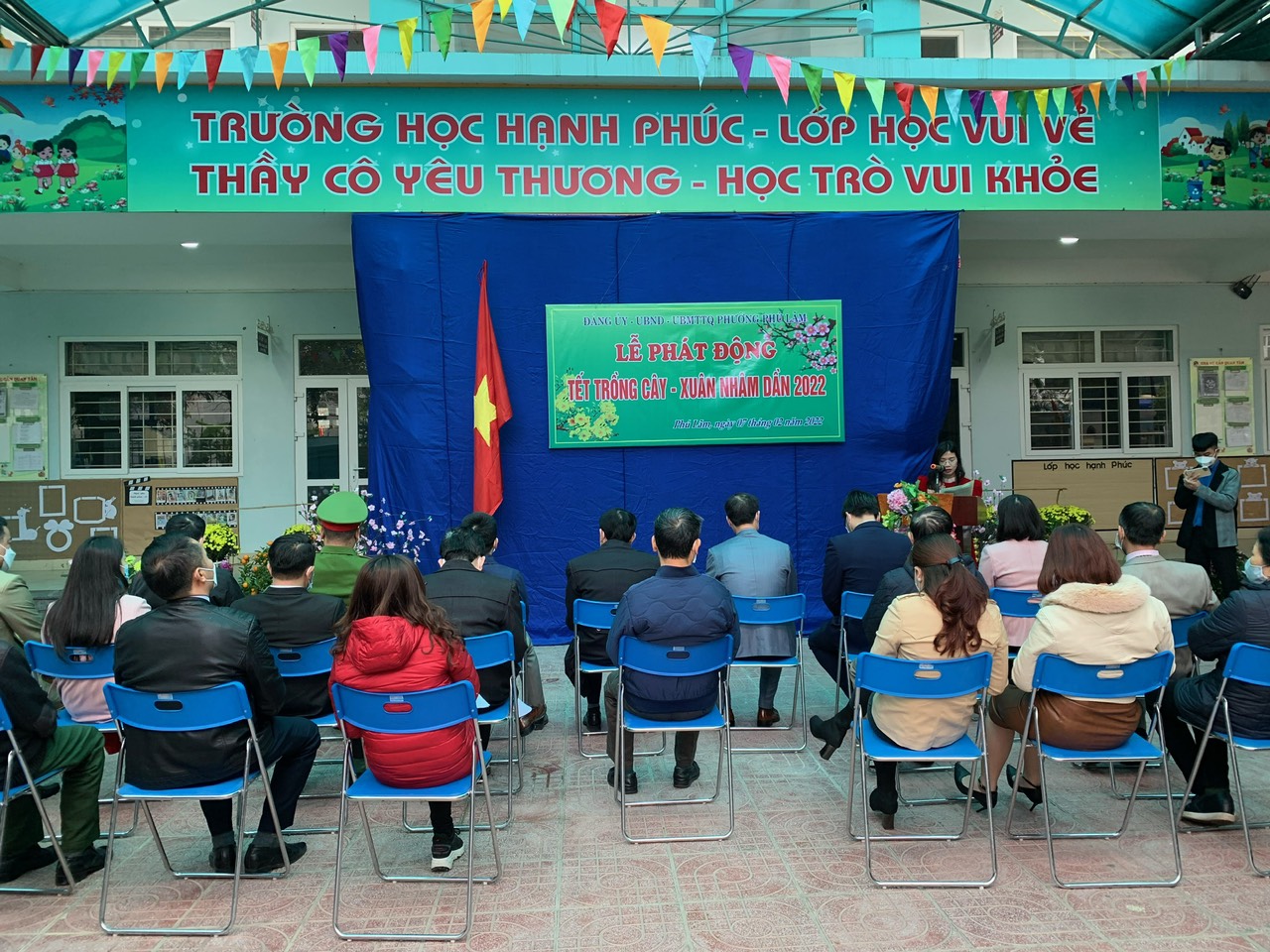 Phát động ngày tết trồng cây theo lời Chủ Tịch Hồ Chí Minh.