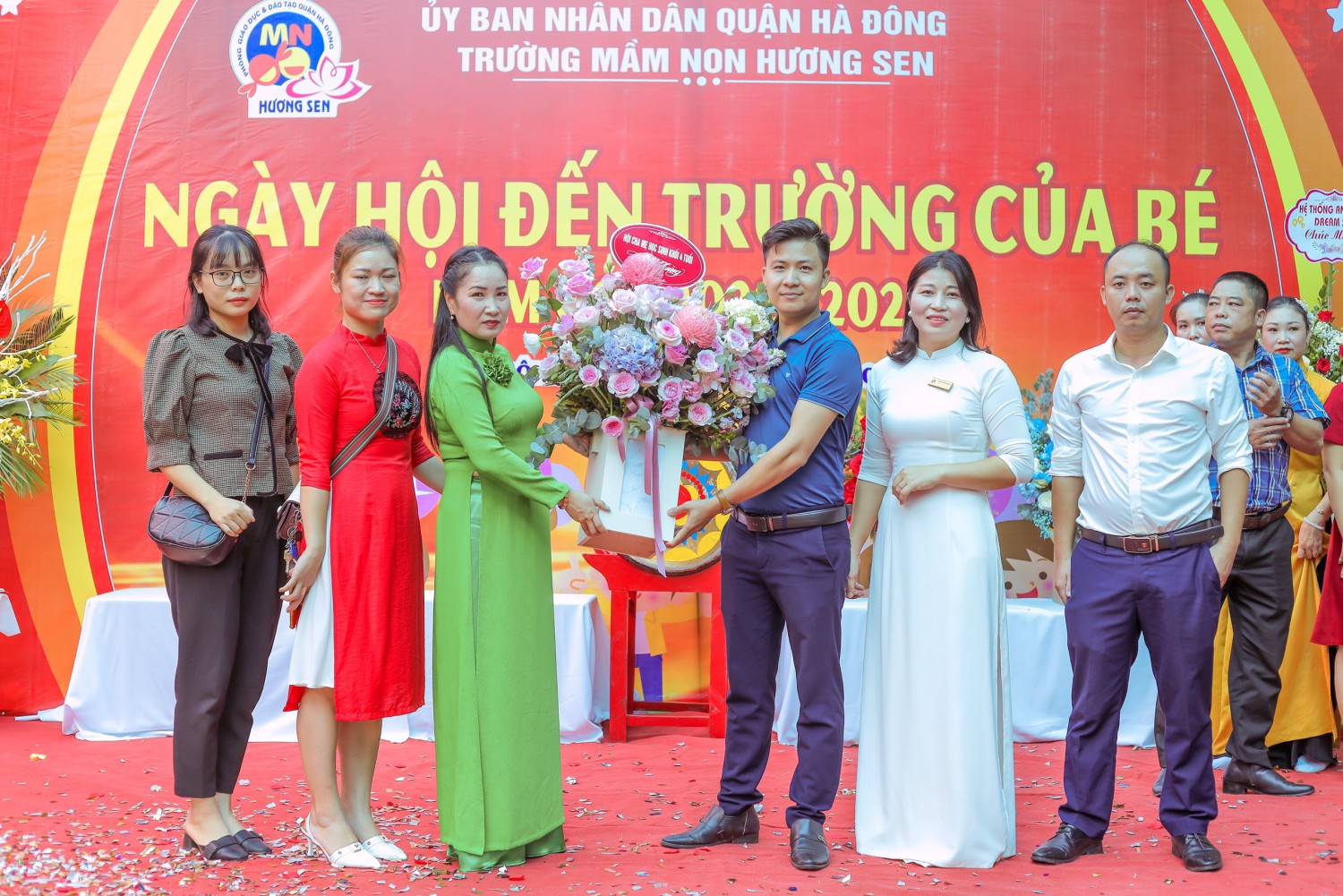 DE694DF1 1D2C 4C6E B865 33496B436448