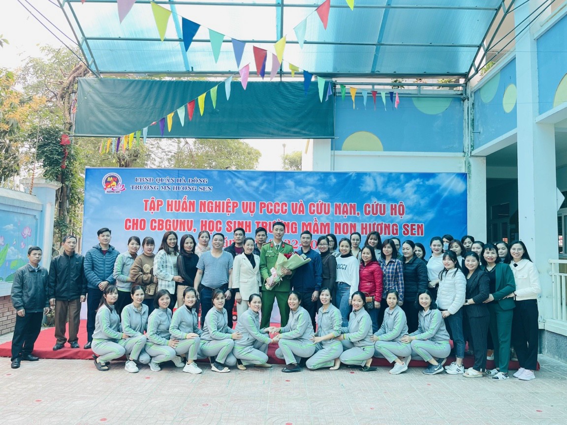 TẬP HUẤN PCCC- CHCN TẠI TRƯỜNG MẦM NON HƯƠNG SEN