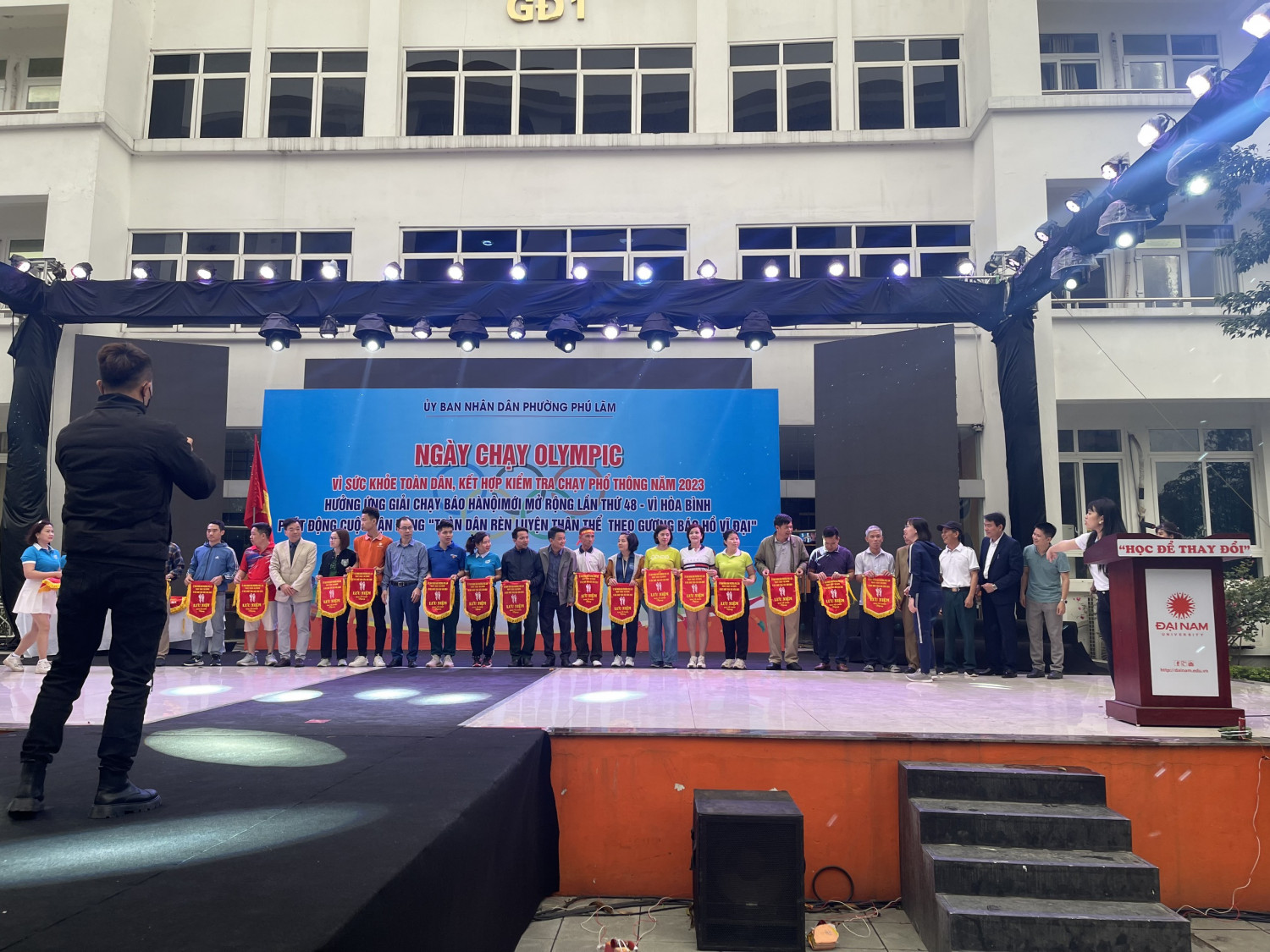 z4214300102182 81094b11b6fa22049181a5bec9c2f735