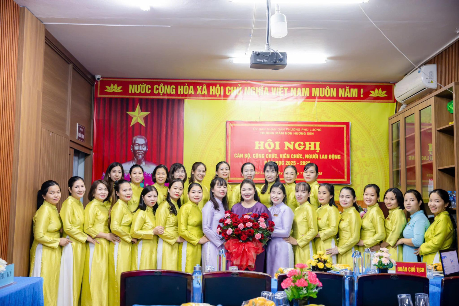🌿 HỘI NGHỊ CÔNG CHỨC, VIÊN CHỨC, NGƯỜI LAO ĐỘNG NĂM HỌC 2025 – 2026 🌷
